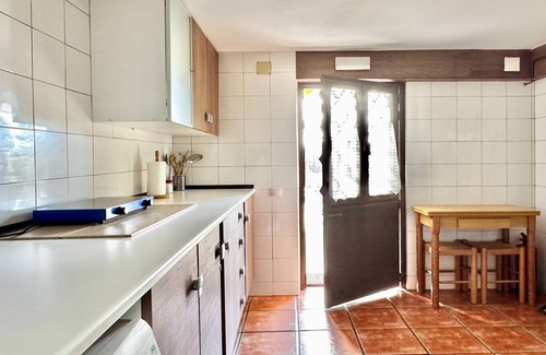 Galapagar Apartment | Farmhouse Apartment with Pool
