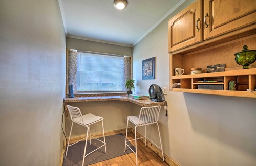 Tower Heights Apartment | Farmhouse Apt on Route 66 - 12 Miles to Downtown