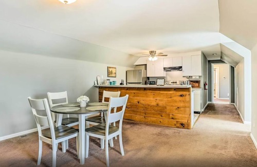Sewell Apartment | Farmhouse apt that's another home away from home near Philadelphia!