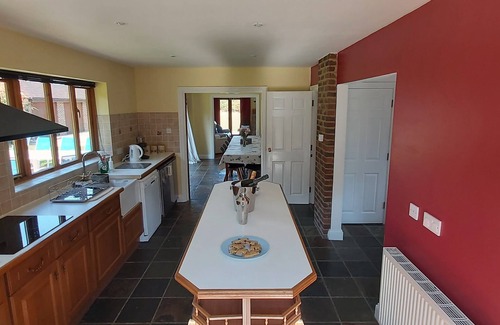 Abbess Roding Other | Farmhouse beautiful location rural yet easy access London sleeps up to 24