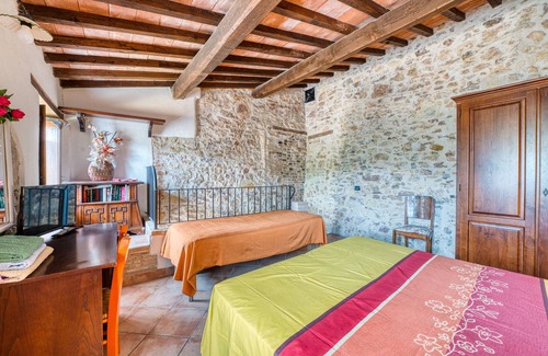 Giano dell'Umbria Other | Farmhouse 'Casale Storico Xvii Sec - Tulipano' with Mountain View and Shared Pool