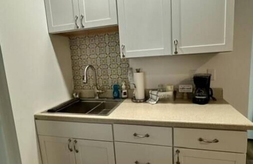 Woolford Apartment | Farmhouse Charm Woolford Studio Apt. w/Amazing Eastern Shore Sunrise & Sunsetsn