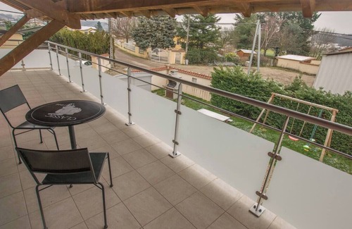Beauvoir-de-Marc Villa | Farmhouse cottage - 240m2 - billiards - fussball