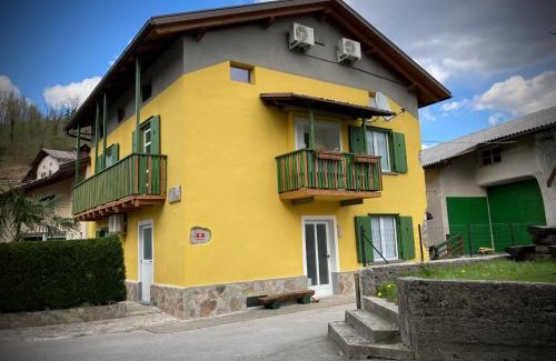 Kambresko House | Farmhouse Cvetje