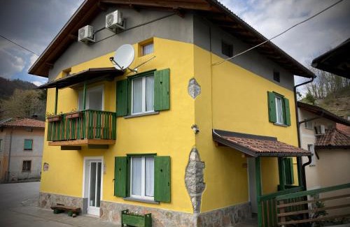 Kambresko House | Farmhouse Cvetje