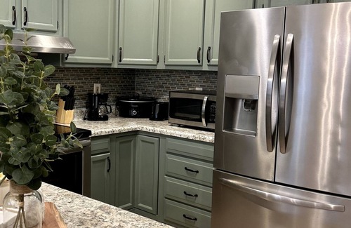 Greenville House | Farmhouse Decorated Southern Style home, Centrally located in quiet neighborhood