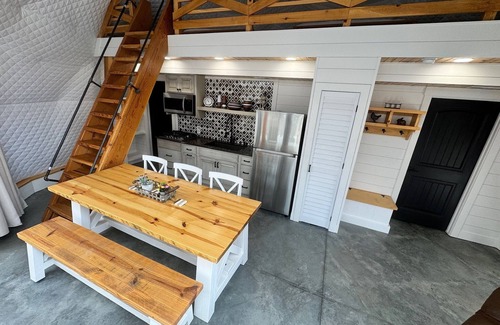 Ashland House | Farmhouse Dome | 2 Bed, 1 Bath