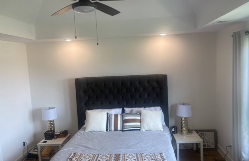 Olive Branch Other | Farmhouse getaway-10 min to Mall, 12 minutes to expressway, airport 15 minutes