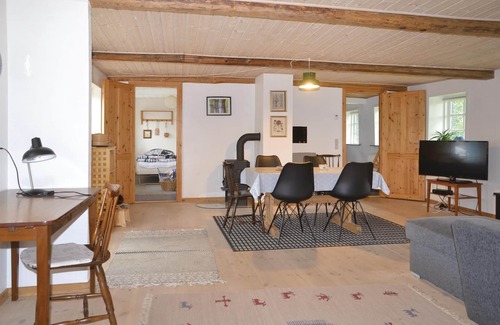 Brande House | Farmhouse idyll with reed roof.