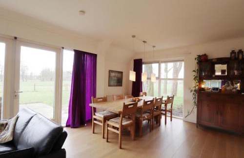 De Wilgen House | Farmhouse in Friesland near Frisian Waters, cleaning included