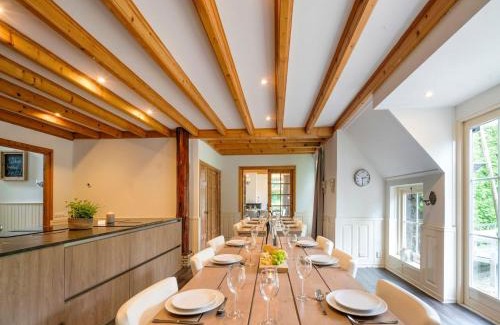 Noardburgum House | Farmhouse in Friesland near Lakes