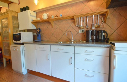 Municipality of Bergen op Zoom Other | Farmhouse in Nieuwleusen near Lake and Nature