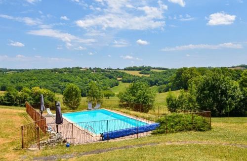 Saint-Cernin House | Farmhouse in Saint-Cernin with Pool & Views