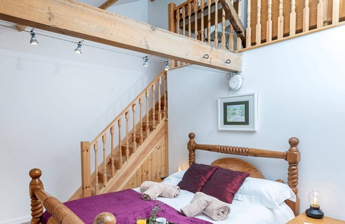 Hebden Other | Farmhouse in the heart of the Yorkshire Dales. Dogs welcome. Cycle friendly.