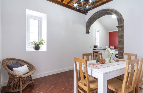 Nordeste House | Farmhouse (Mountain View)