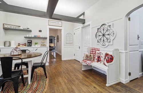 Frankenmuth Apartment | Farmhouse Near Little Bavaria