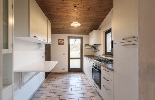 Pergola House | Farmhouse nestled in the hills, 1km from Pergola, panoramic,large outdoor space