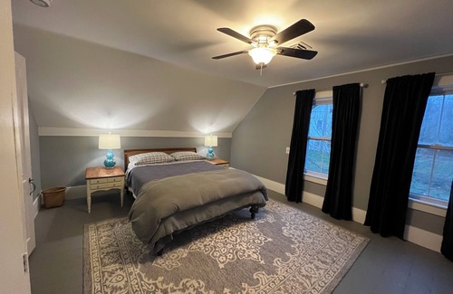 Mount Holly Other | Farmhouse on Star lake. 10 minutes to OKEMO