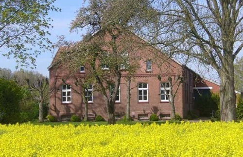 Hinte Apartment | Farmhouse parlor, shower, toilet, 2 bedrooms - Friesenborg - Apartment Klein Sande