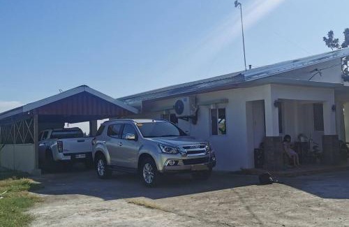 Gapan City Apartment | Farmhouse Perfect for relaxing and grounding