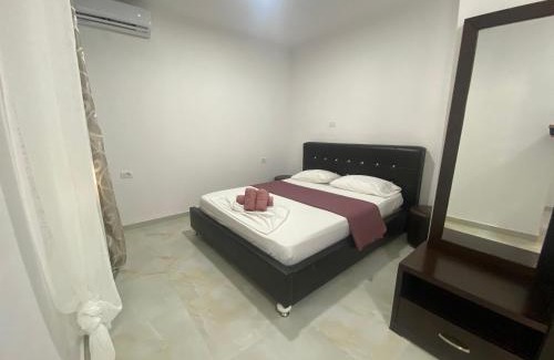 Qeparoi i Siperm Apartment | FarmHouse Qeparo