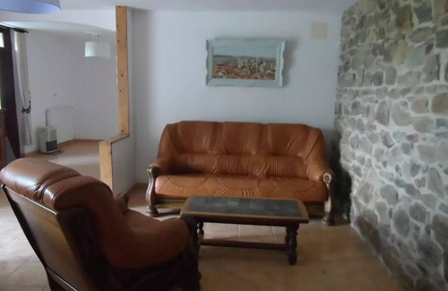 Pommerit-le-Vicomte House | Farmhouse renovated in the Breton tradition