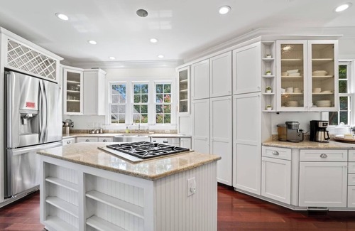 New Hill Apartment | Farmhouse Retreat-Event Venue
