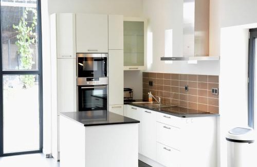 Seron House | Farmhouse Retreat, Fernelmont