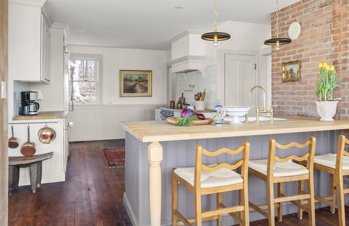 Valatie Other | Farmhouse Retreat, Outdoor Dining/Fire-Pit, Fast Wifi, Golf & 3-Acre Privacy