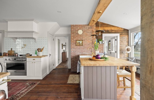 Valatie Other | Farmhouse Retreat, Outdoor Dining/Fire-Pit, Fast Wifi, Golf & 3-Acre Privacy