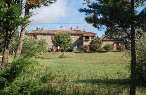 Civitella Paganico Apartment | Farmhouse SanAnsanino-Salt Pool with Beach Apartment Ginestra