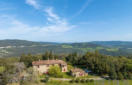 Civitella Paganico Apartment | Farmhouse SanAnsanino-Salt Pool with Beach Apartment Ginestra