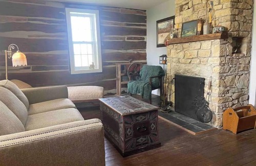 Crawford County Other | Farmhouse