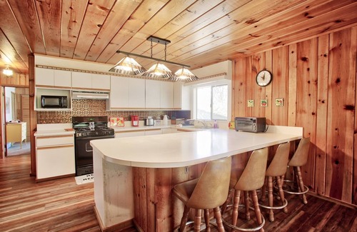 Careywood House | Farmhouse W/Sheep, Llamas & donkey on the property. Spacious W/game room!