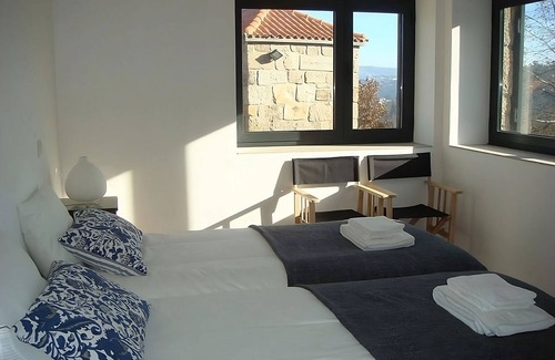 Marco de Canaveses Other | Farmhouse with pool, vineyard 5 acres, 40 km from Porto, Douro river 24Km