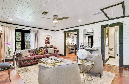 Round Top House | FarmHouze at Flophouze in Round Top