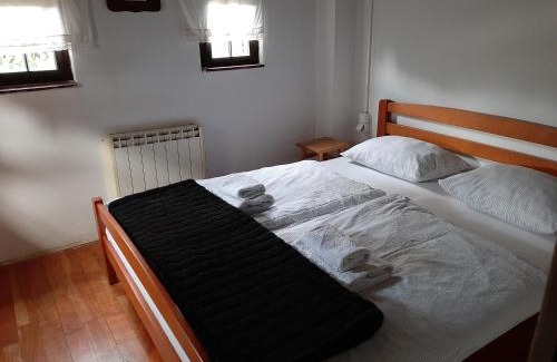 Durdevac House | Farmica, Bed&Breakfast, Bazen izdvojen nekoliko minuta hoda