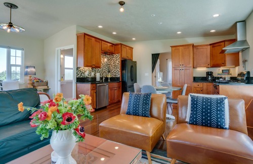 Salem Cottage | Farmland guest cottage - Near Silverton, Oregon