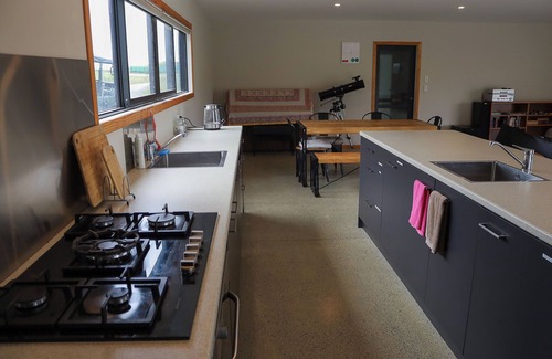 Mahurangi West Cabin | Farmstay getaway in a subtropical paradise - Cabin 1 of 2
