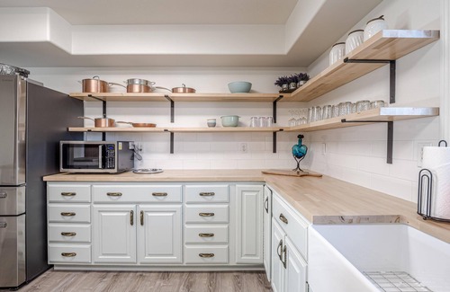 Fruita House | Farmstead Escape: Country Luxury Home Near Monument Trails