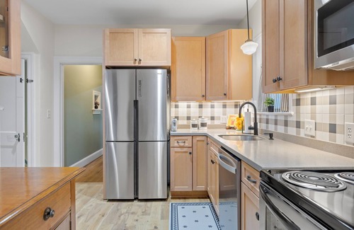 Farmville House | Farmville,walk to Longwood, Greenfront,High Bridge,minutes to Hampden-Sydney
