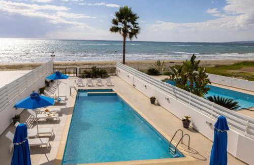 Pervolia Villa | Faros Seaside Villa Larnaca