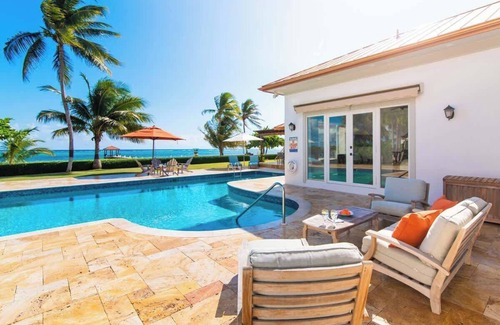 George Town House | Faroway Luxury Ocean & Beach Villa in South Sound