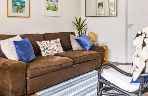 Epsom House | Farthing