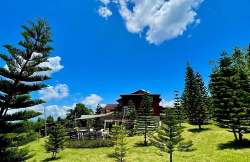 La Vega Province Villa | Fascinante rancho (personal de servicio incluido)