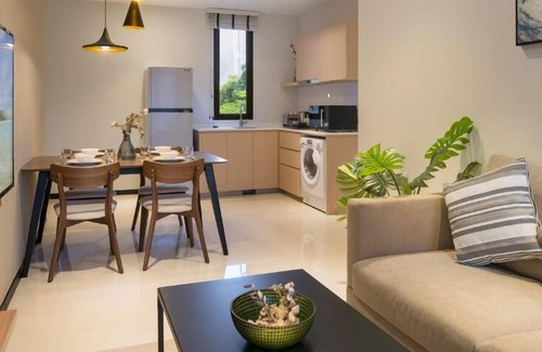 Thomson Road Apartment | Fascinating and Lavishly Designed 2 Bedroom Apartment In Novena