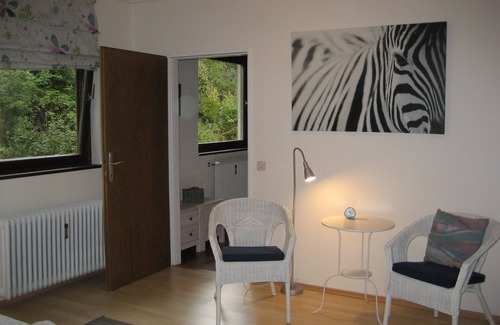 Sankt Urban Apartment | Fascinating! Mountains, bathing lake, winter sports, hiking, biking. Swimming pool i. House.