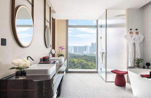 Longhua District Hotel | Fashion Town Hotel Shenzhen MGallery Collection