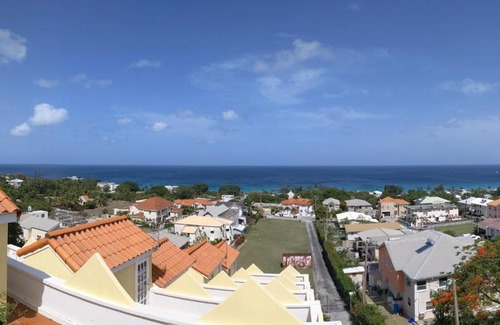 Fitts Village House | Fast Free WiFi, Pool, Stunning Sea Views