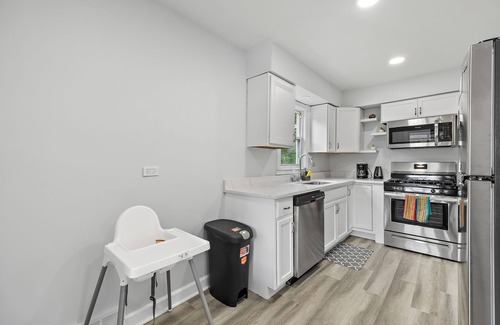 Forestview House | ⭐️ Fast WiFi/Comfy beds/Free parking/Getaway/3bdr House